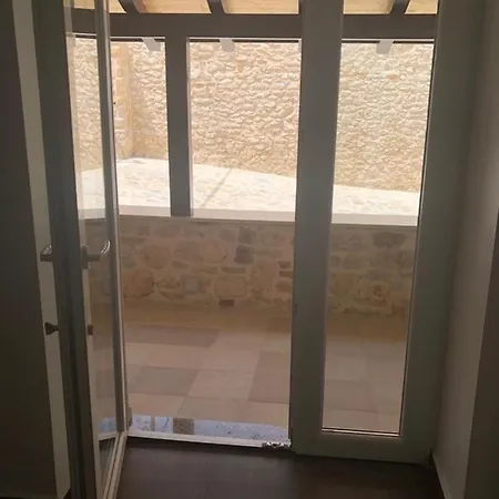 Tonka Apartman Zára