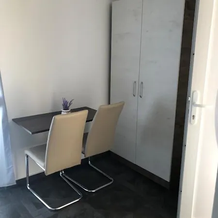 Tonka Apartament *
