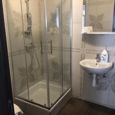 Tonka Apartament *