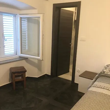 Tonka Apartment *