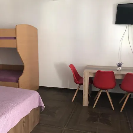 Tonka Apartment